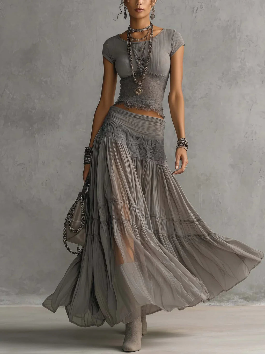 Africa Conjunto de Top Gris de Encaje Transparente y Falda Maxi Plisada