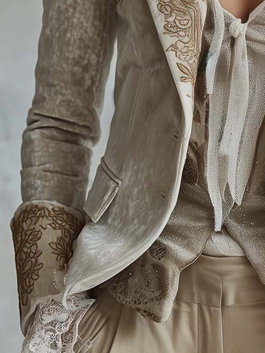 Tamara Blazer Marfil Entallado con Bordados Florales