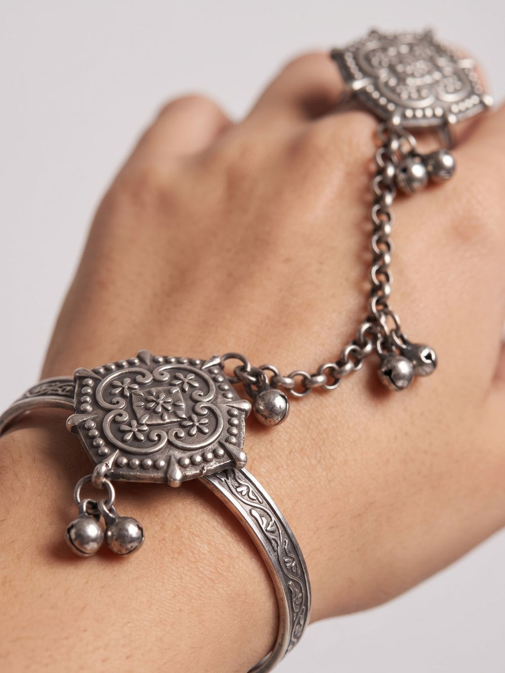 Pulsera anillo Saaj