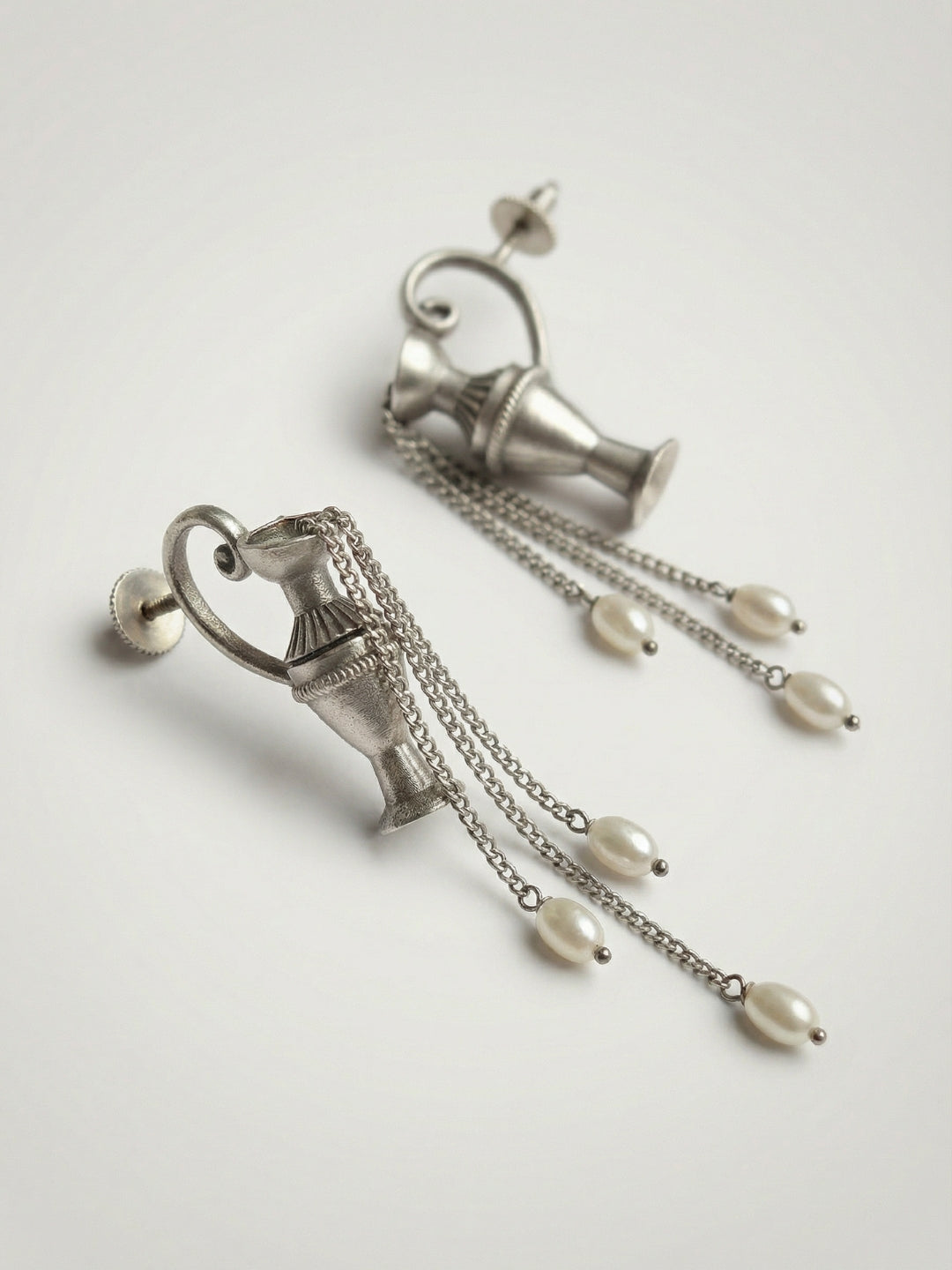 Pendientes Moti