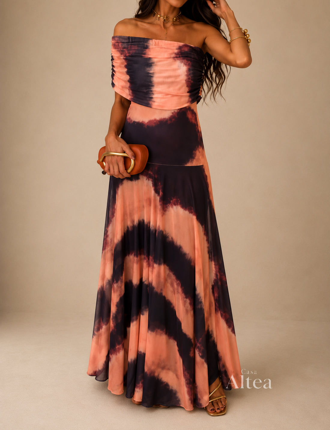 Constancia Vestido Maxi de Hombros Descubiertos con Aberturas