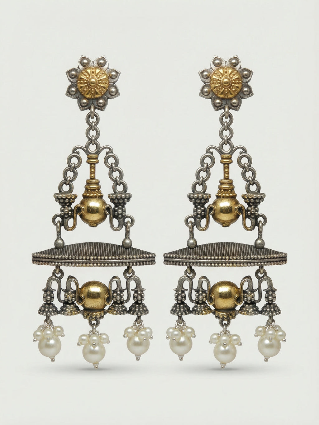 Pendientes Jhalar