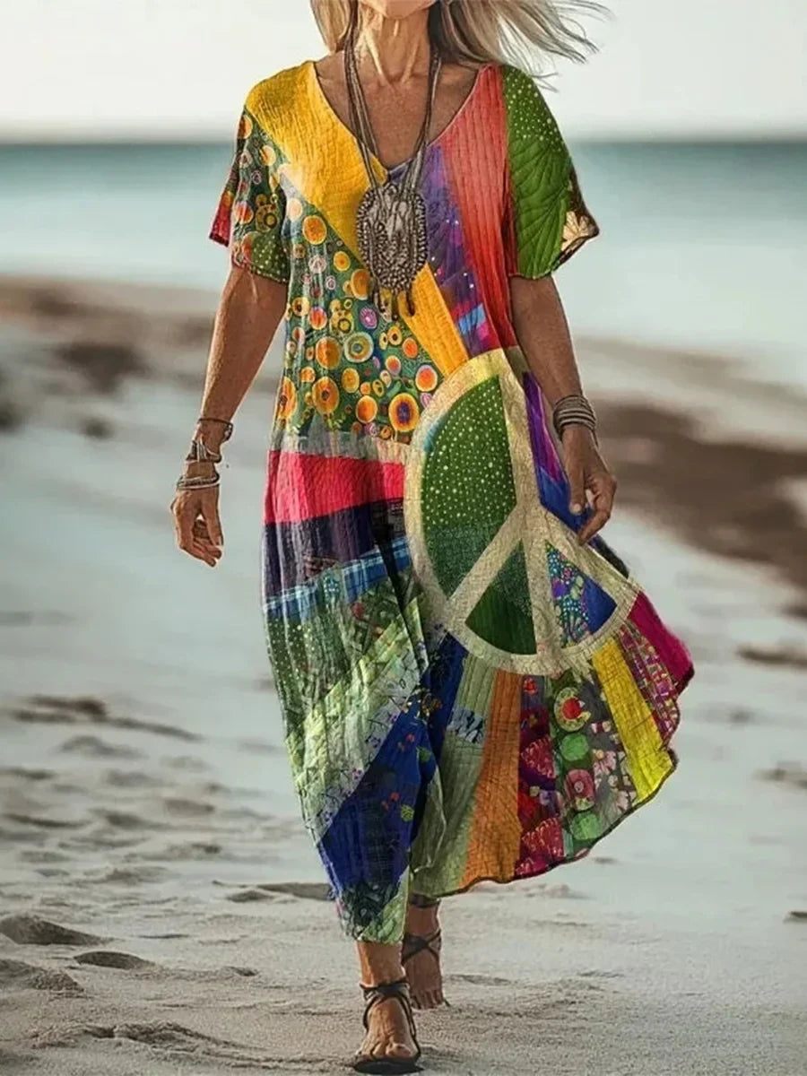 Vestido holgado multicolor con escote en pico y manga corta