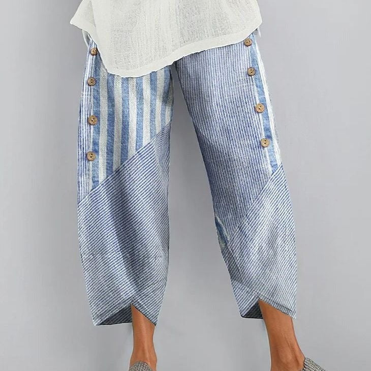 Pantalón moderno de rayas con bolsillos