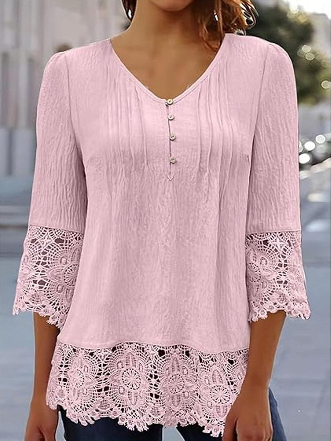 Blusa holgada lisa de encaje con escote en pico y manga tres cuartos