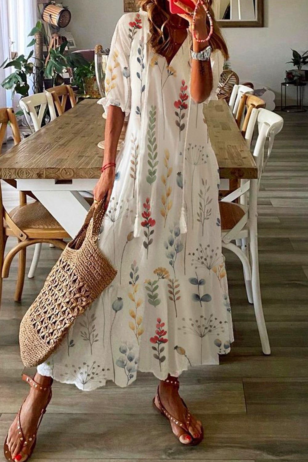 Vestido de playa largo holgado de flores con borlas