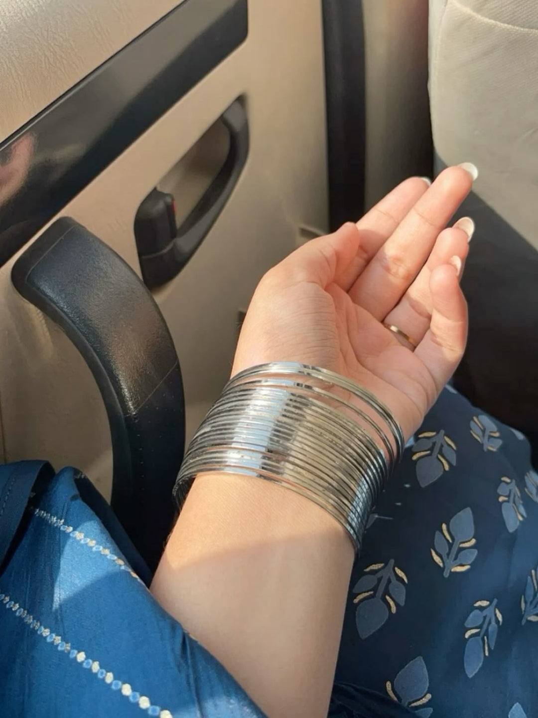 Pulsera plateada