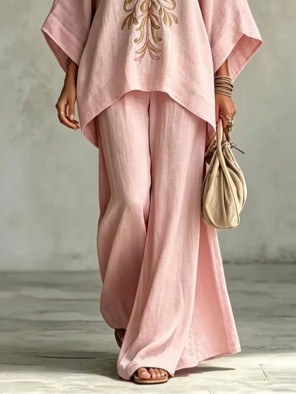 Lucía Conjunto de Dos Piezas Camisa Rosa Bordada Manga Murciélago y Pantalón Ancho