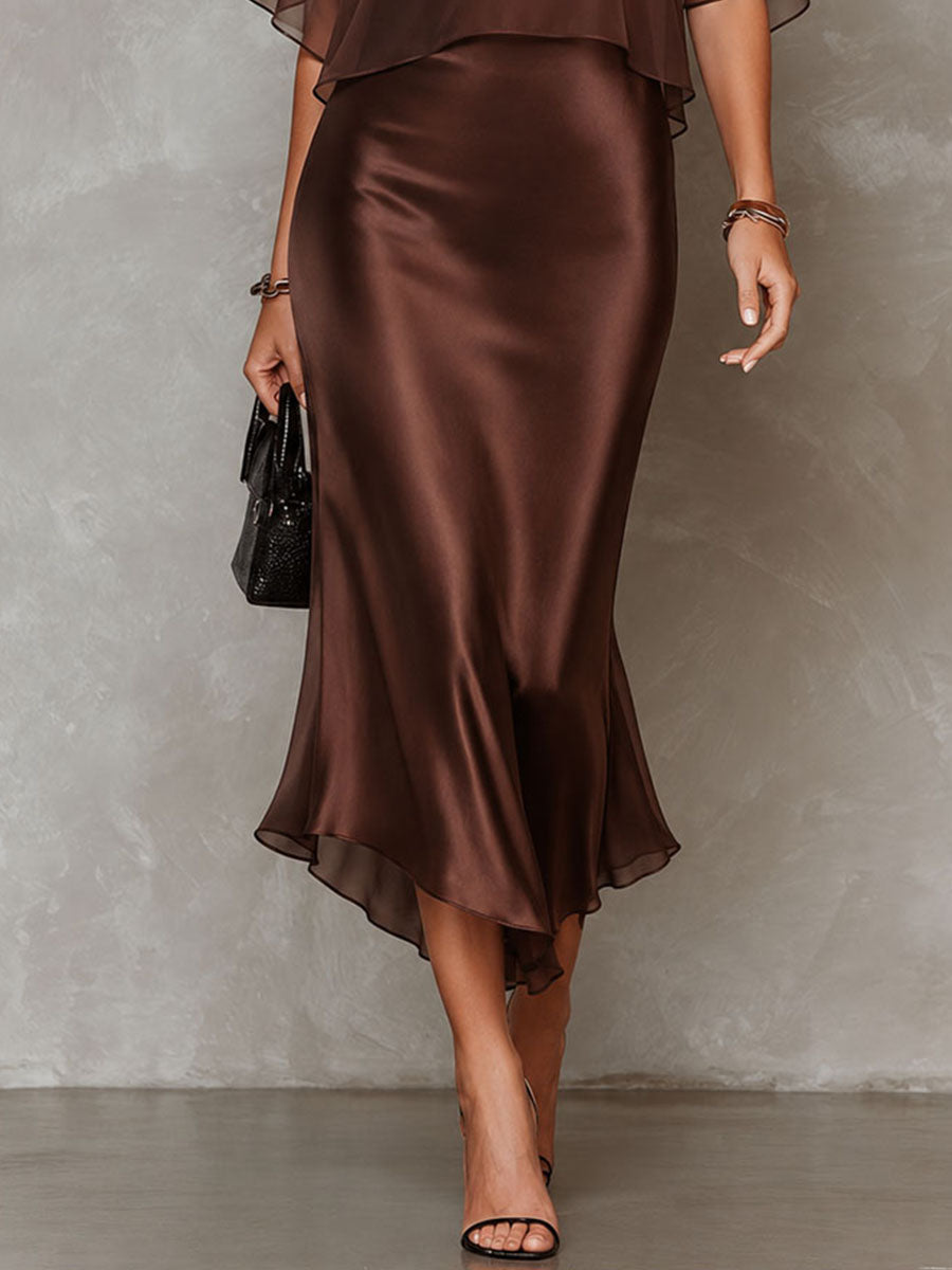 María Conjunto de Dos Piezas: Blusa de Gasa Marrón y Vestido Midi de Satén