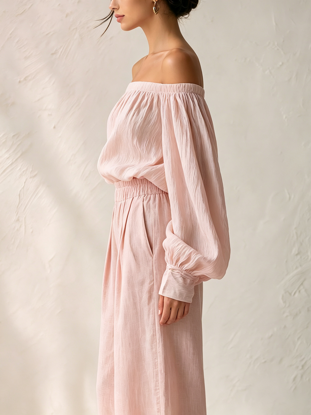 Tamara Conjunto de Top Rosa de Hombros Descubiertos y Mangas Abullonadas con Pantalón de Pierna Ancha de Talle Alto