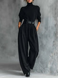 Daniela Conjunto Negro de Camiseta de Cuello Alto y Pantalón Recto (Incluye Cinturón)
