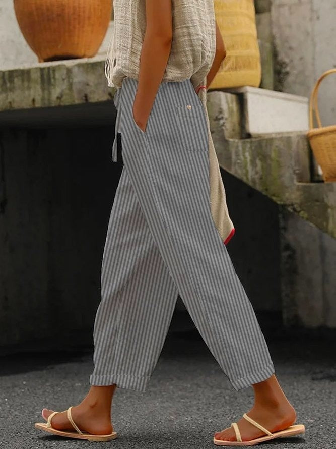 Pantalón casual holgado de rayas con bolsillos · Sira