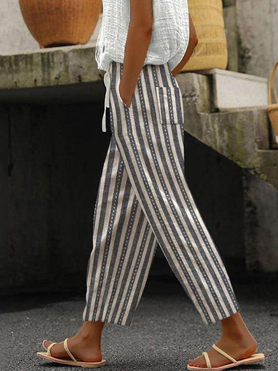Pantalón holgado de rayas con cintura elástica
