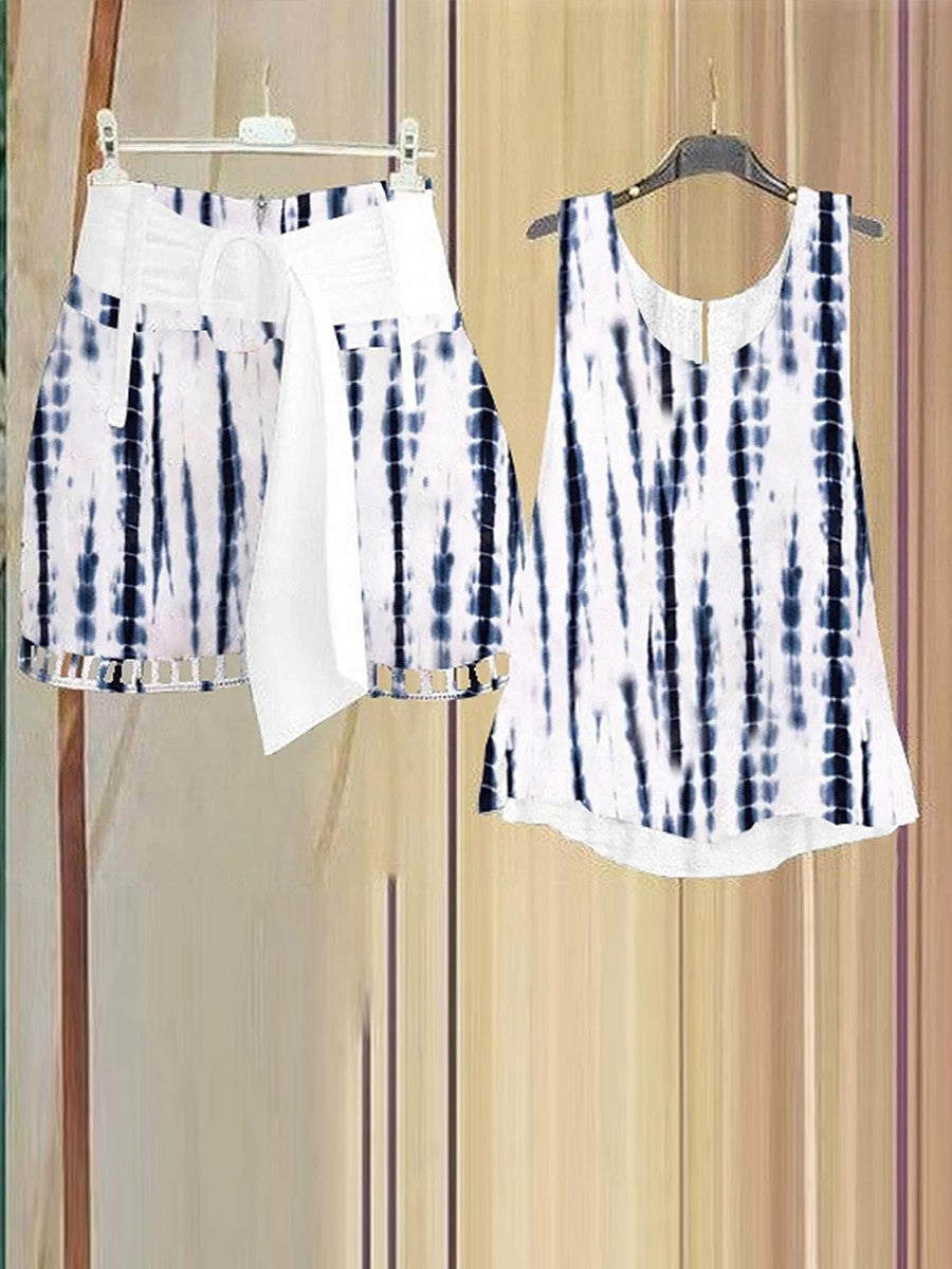 Conjunto de dos piezas blanco con escote en pico, sin mangas