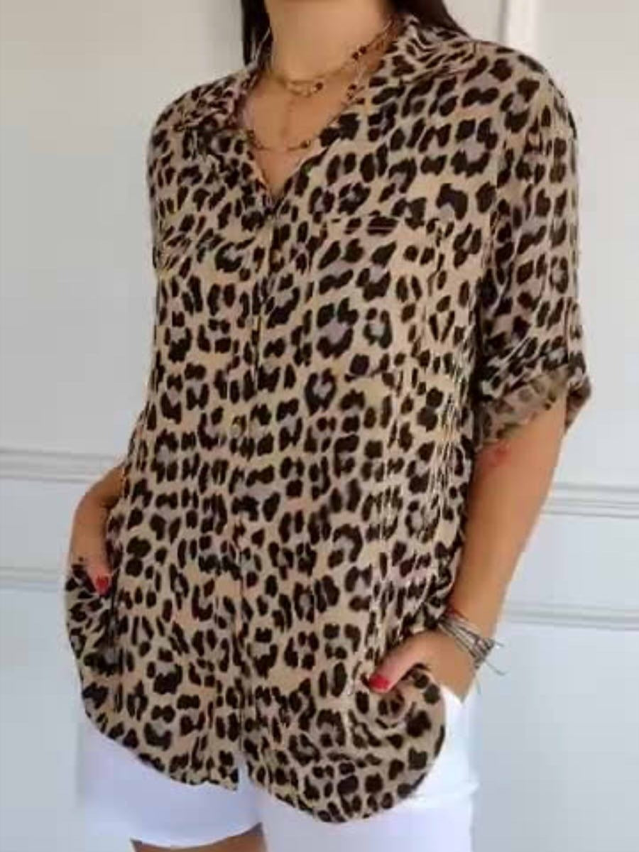 Top de leopardo con cuello redondo y manga larga