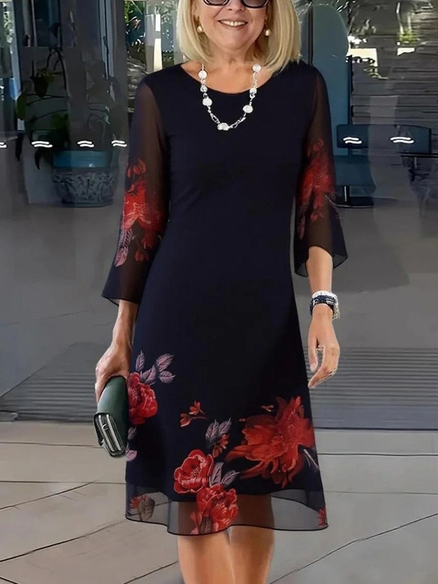 Vestido ligero corto de flores con cuello redondo