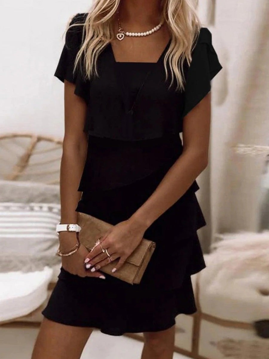 Vestido corto de capas liso con escote cuadrado y manga corta