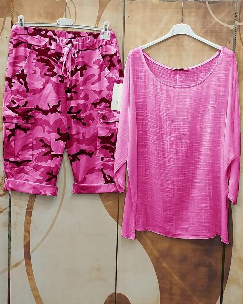 Conjunto de dos piezas de rosas con cuello redondo y manga larga