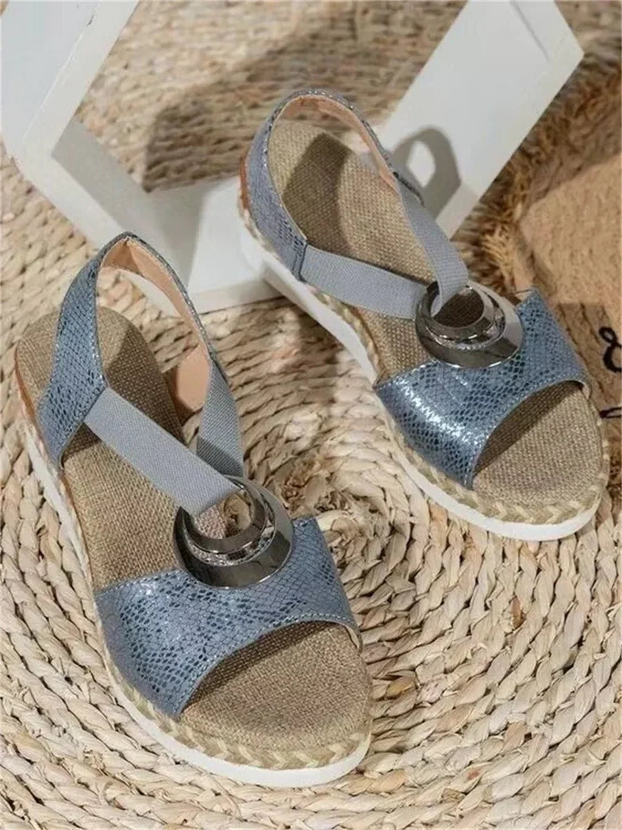 Sandalias elegantes lisas