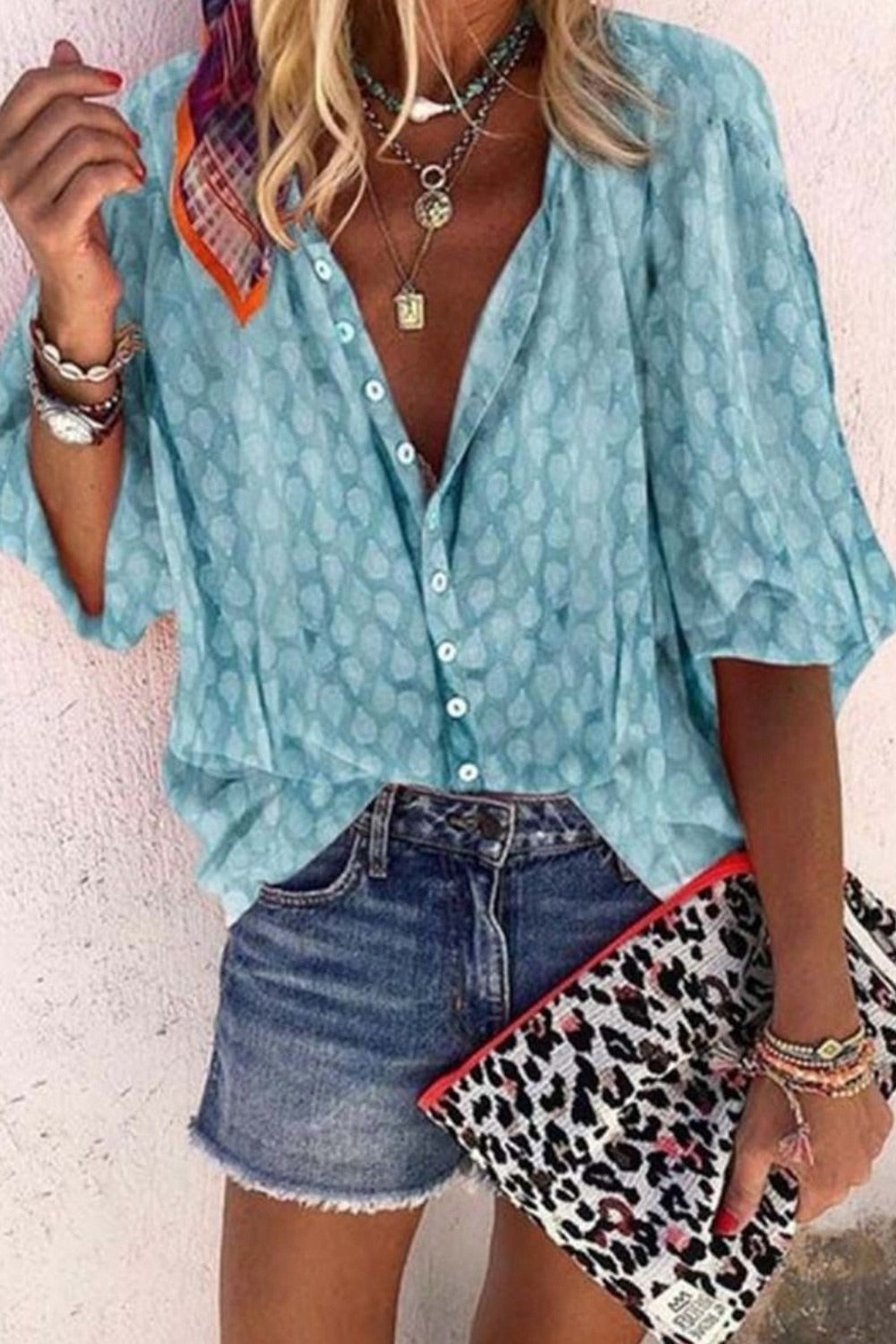 Blusa casual de lunares con manga larga