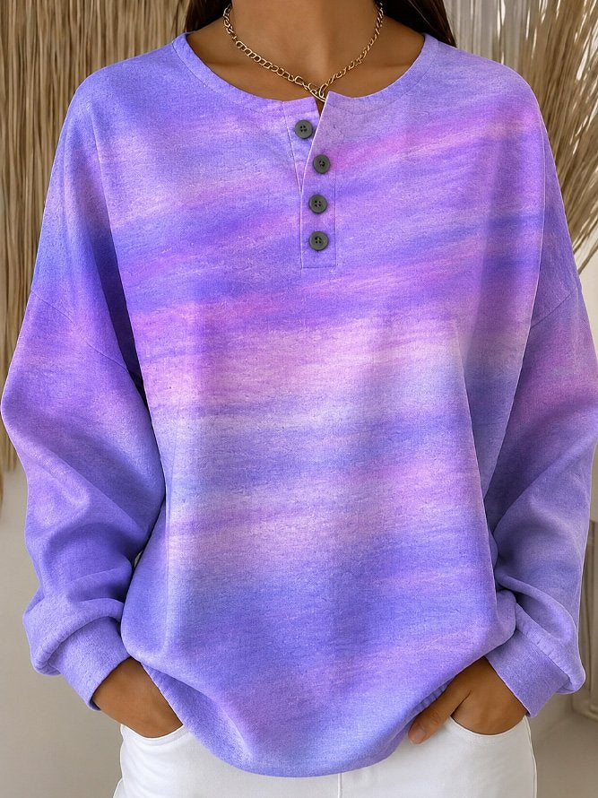 Sudadera casual tie dye morada con cuello redondo, manga larga y botones