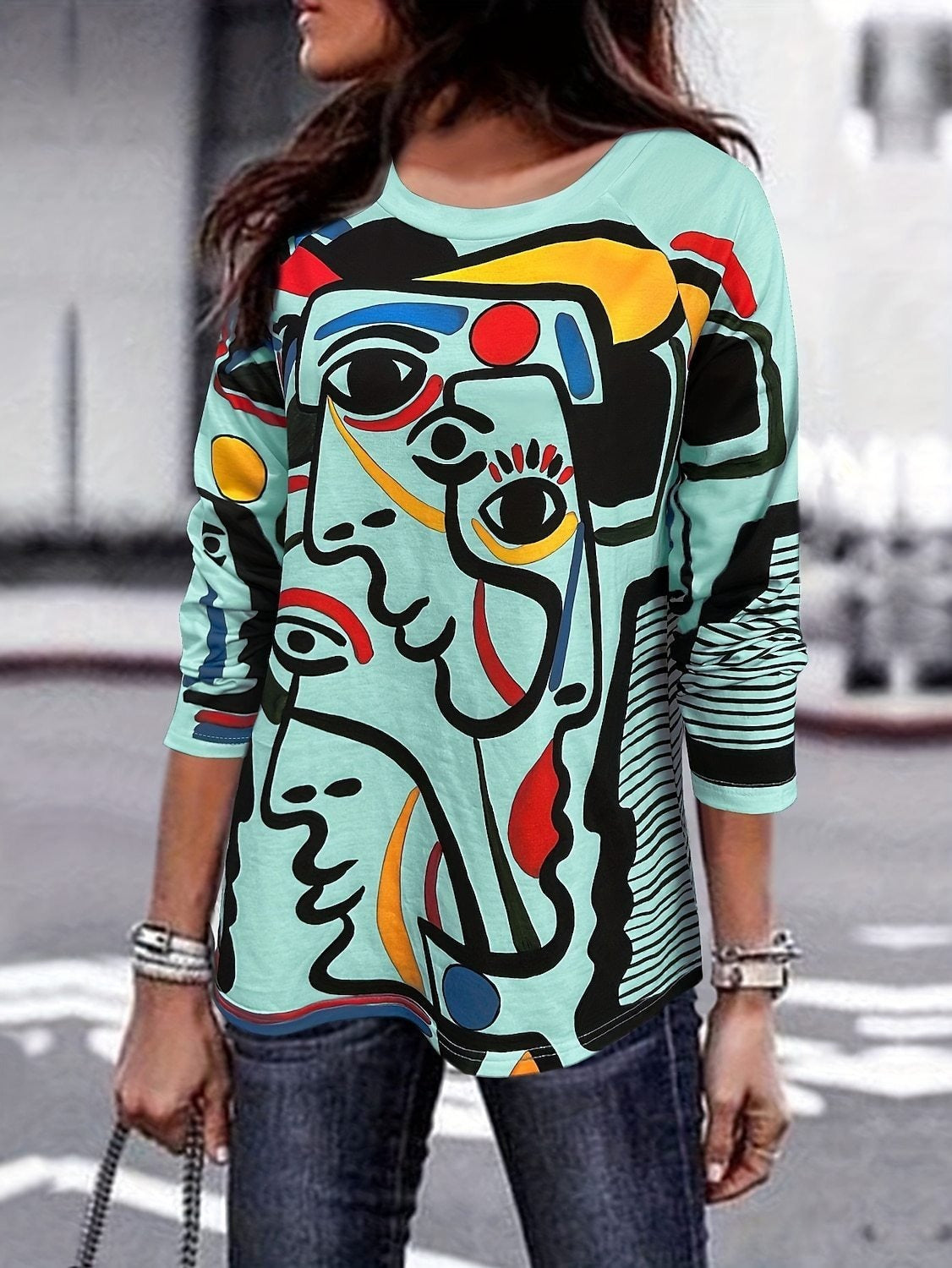 Blusa casual abstracta con cuello redondo y manga larga — foto 5