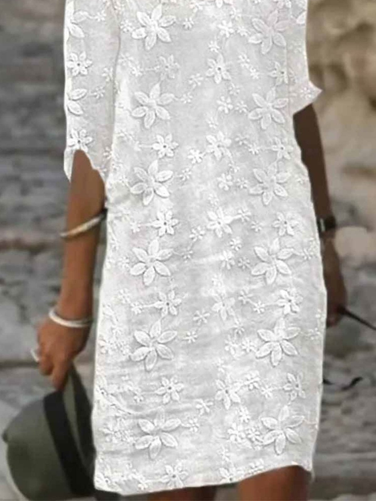 Vestido casual liso de encaje con cuello redondo — foto 2