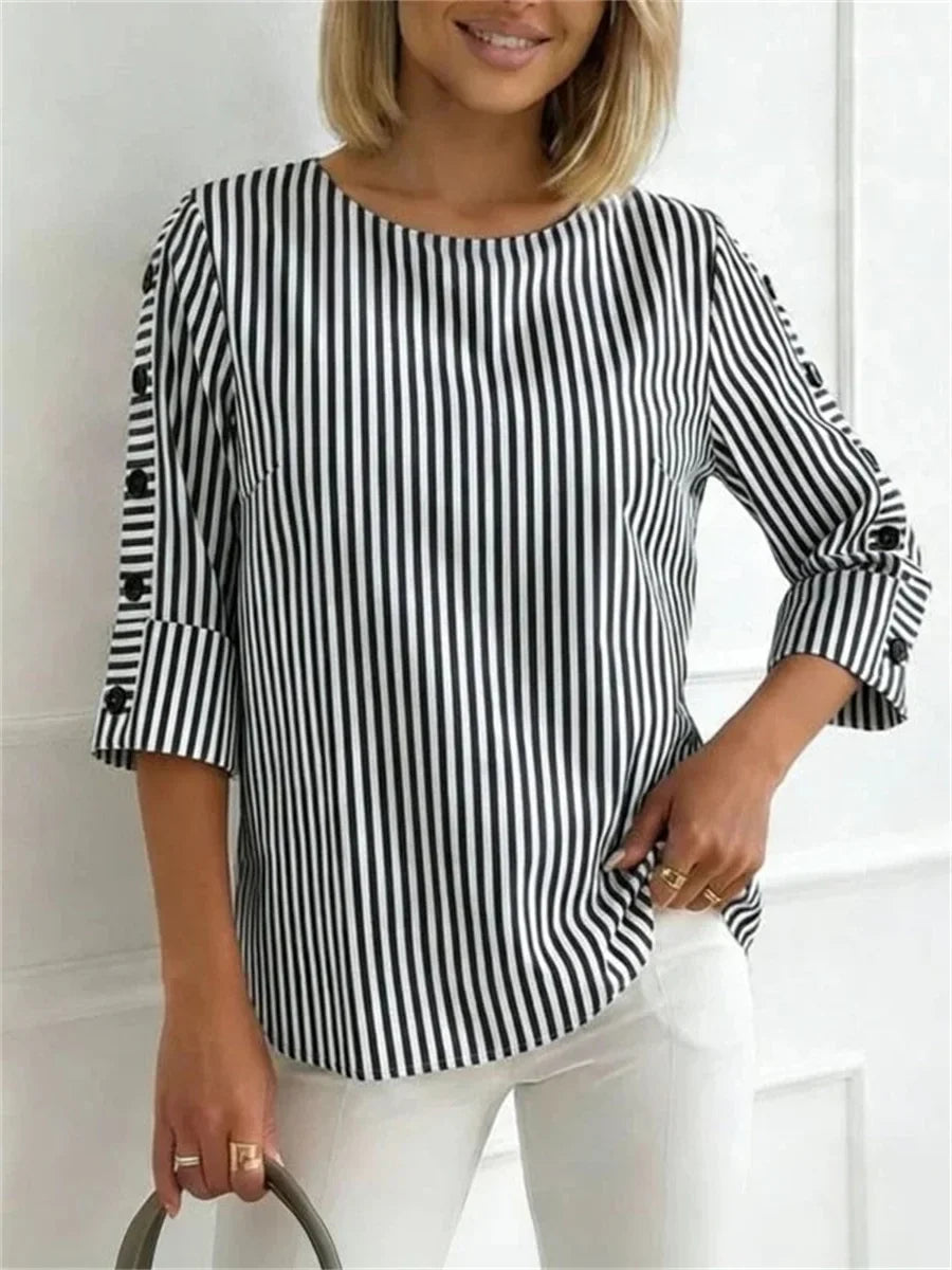 Blusa casual de rayas con cuello redondo
