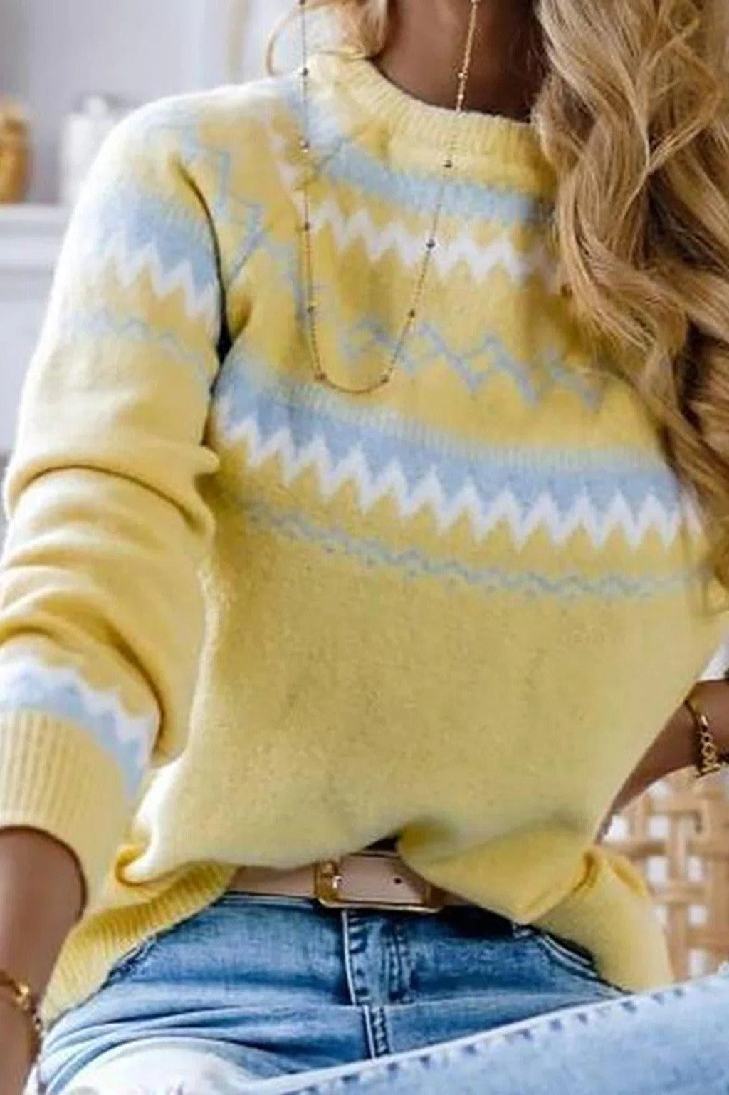 Jersey geométrico con cuello redondo y manga larga