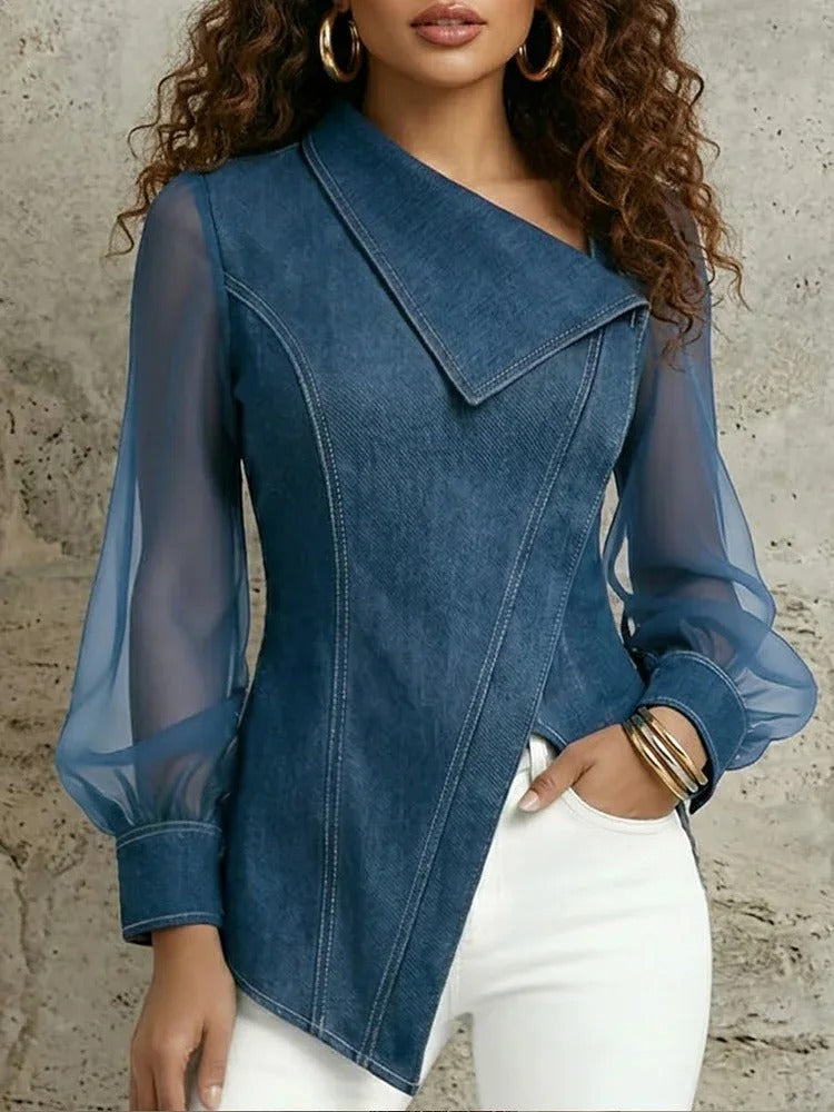 Clara blusa vaquera asimétrica con mangas transparentes