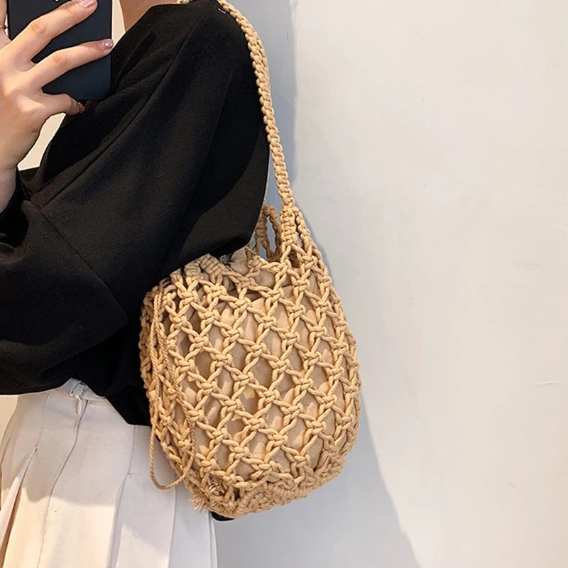 Casandra Bolso Tejido con Cordón y Asa de Hombro
