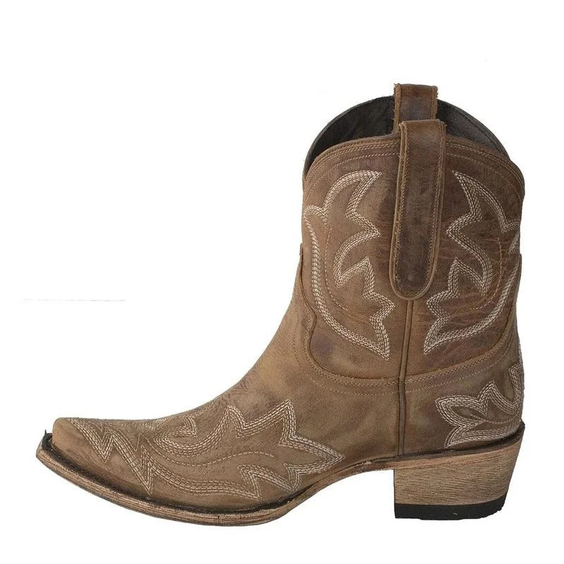 Celia Botines Cowboy Bordados
