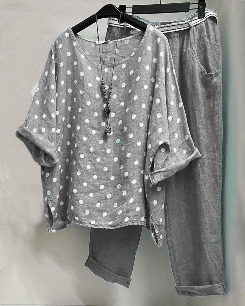 Conjunto casual de dos piezas de lunares con manga francesa